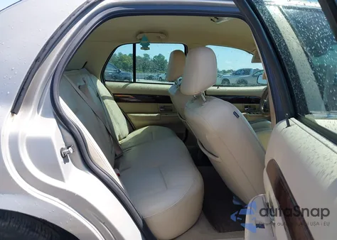 2009 Mercury Grand Marquis Ls (Fleet Only) z USA, uszkodzony, nr VIN 2MEHM75V79X619681